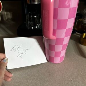 BrüMate Pink Checkered Tumbler